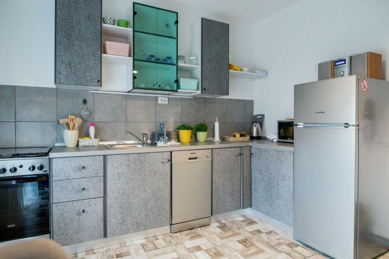 Apartmani Grlice II Varaždin Exteriör bild